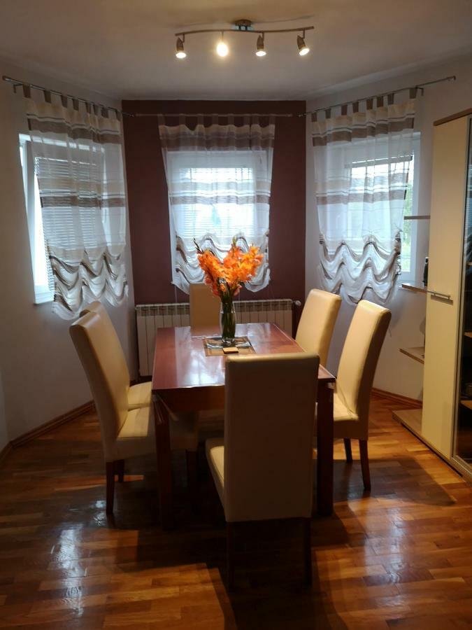 Apartment Igor - Holiday Home Ostarije Ngoại thất bức ảnh